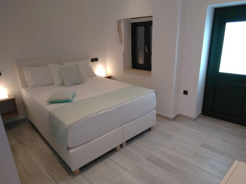 Antica Canea Luxury Rooms Chania  ภายนอก รูปภาพ
