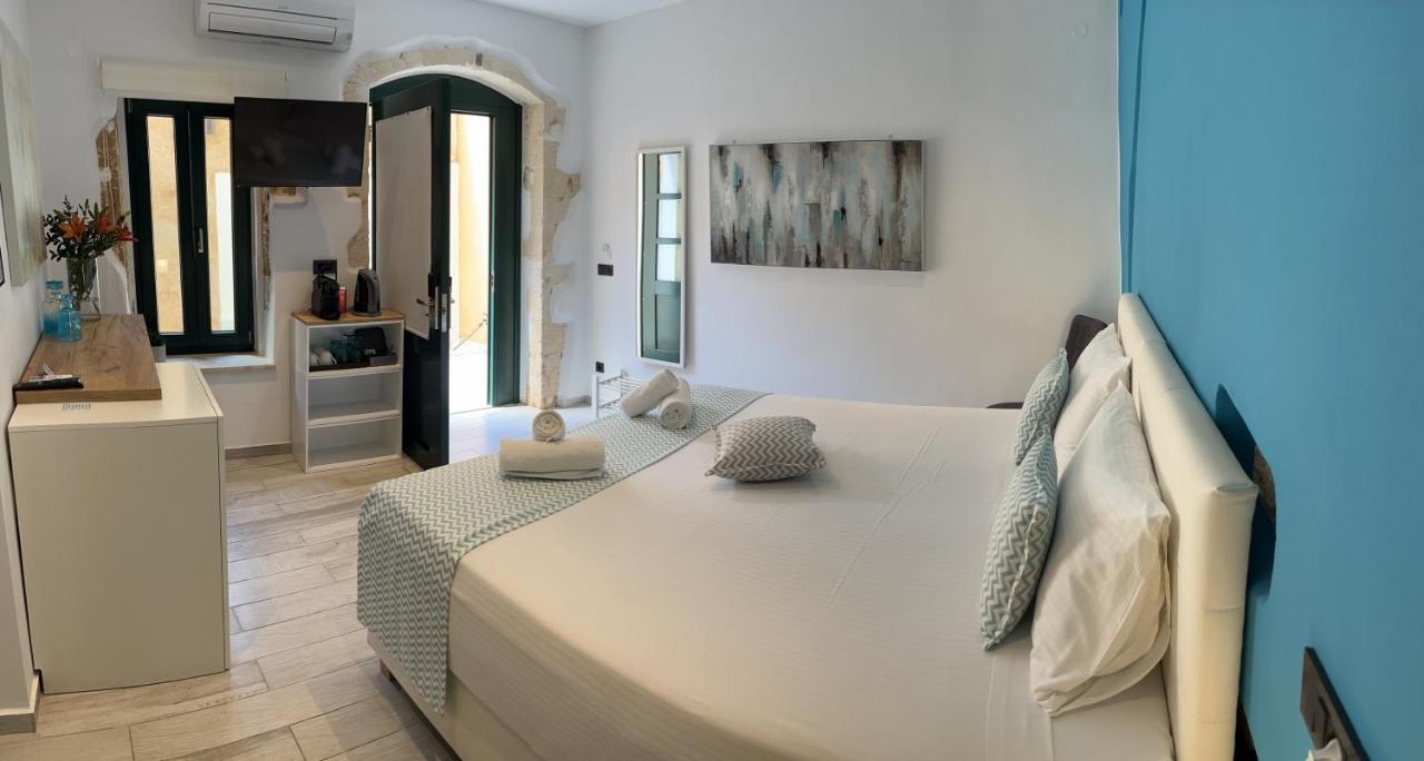 Antica Canea Luxury Rooms Chania  ภายนอก รูปภาพ
